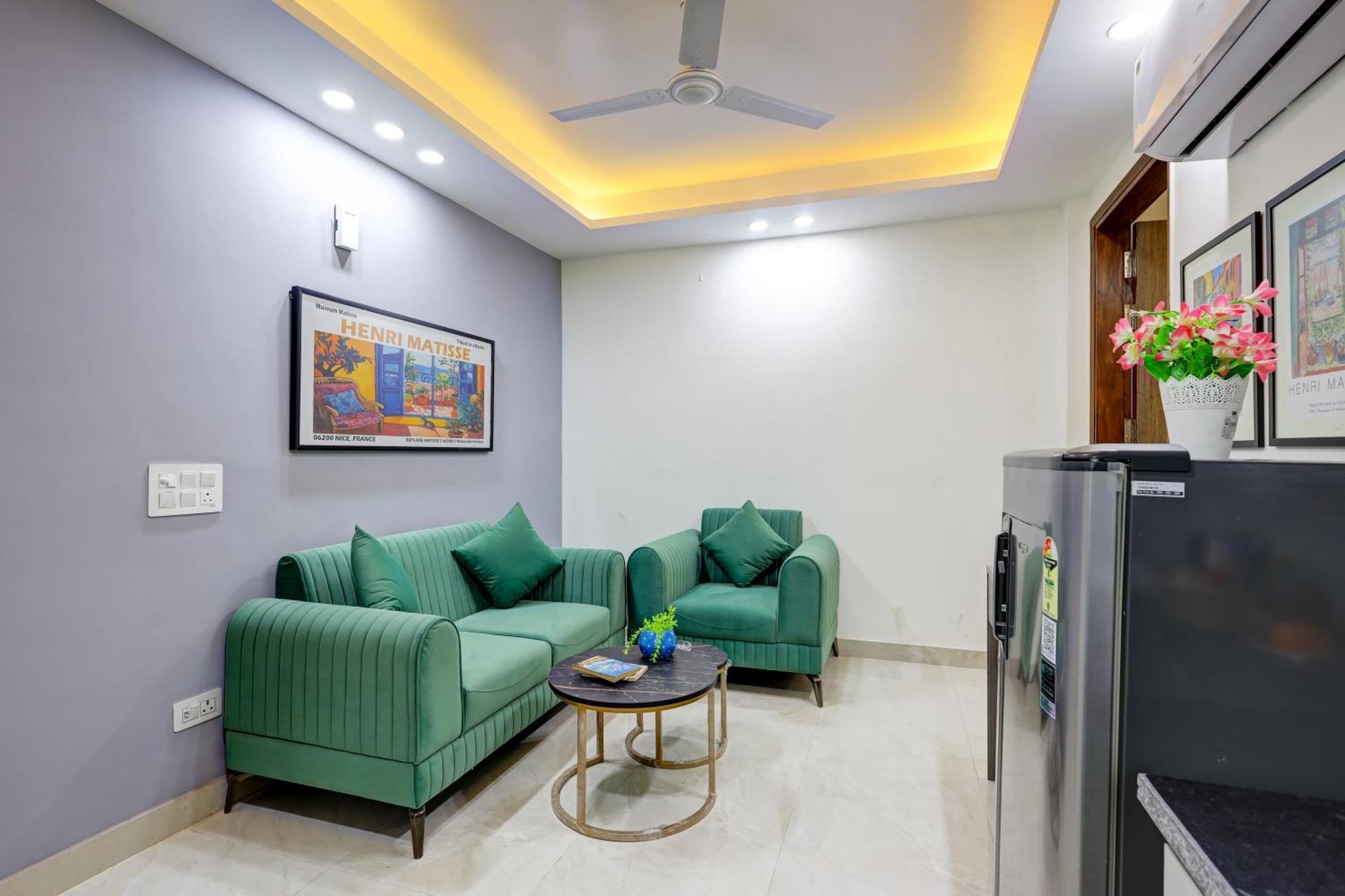 1Bhk Suites Opp Marriott - Huda City Centre Gurgaon Exterior foto
